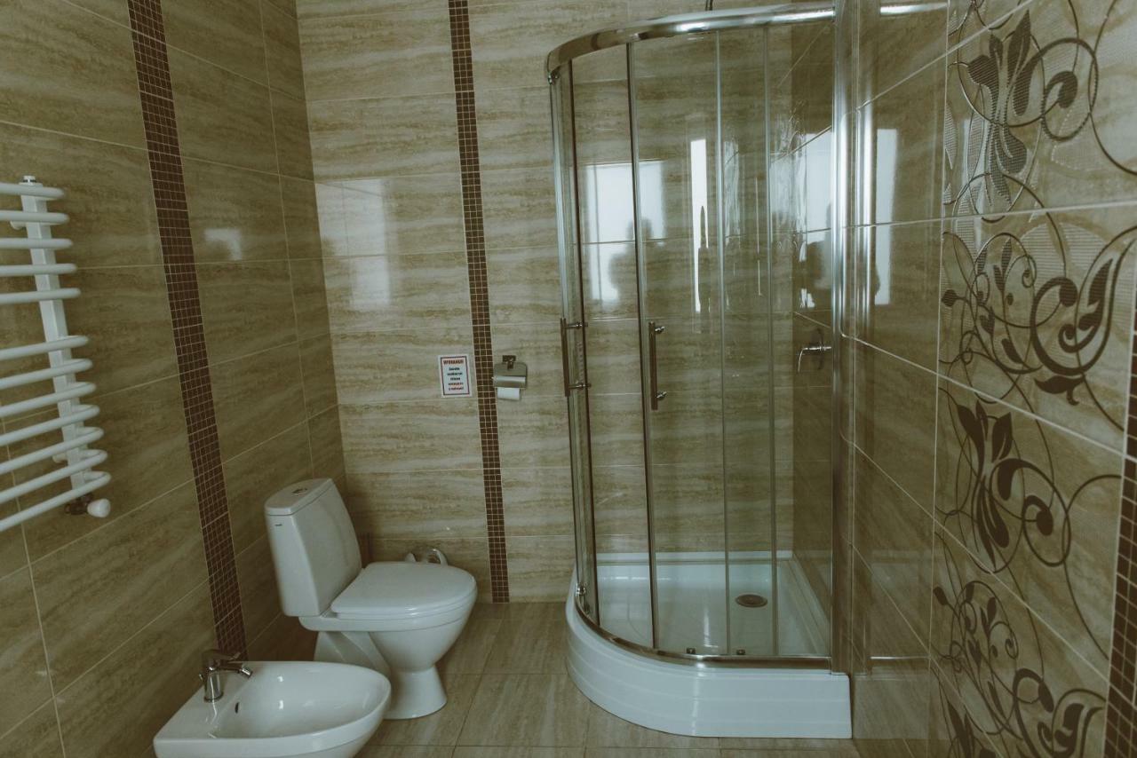 Hotel Korona Kolybayevka Buitenkant foto