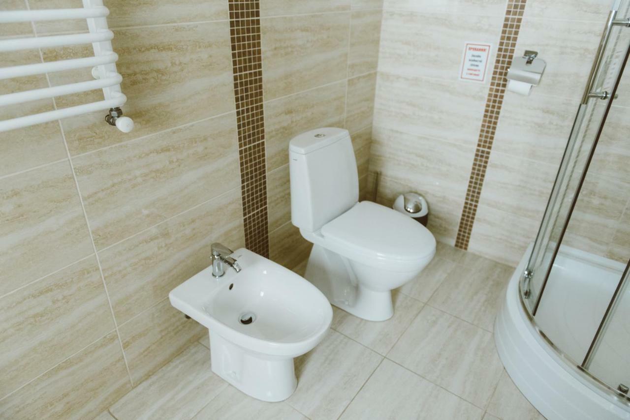 Hotel Korona Kolybayevka Buitenkant foto